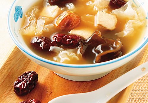 情侣拥抱竟骨折?骨质疏松沉默来袭 情侣拥抱竟骨折?骨质疏松沉默来袭