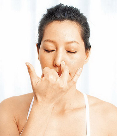 净化呼吸搭配瑜伽动作 排毒减肥 塑匀称体态