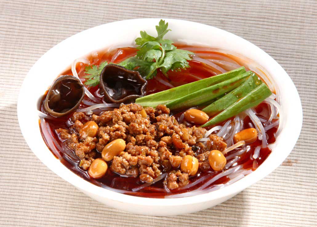 惊!街边小吃危害程度曝光