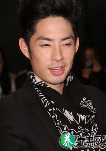 男神张亮眼小魅力大 私房秘笈教你hold住迷人电眼 男神张亮眼小魅力大 私房秘笈教你hold住迷人电眼