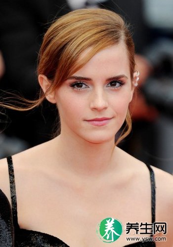 “赫敏”登性感女星top1 小年轻们美肌撑半边天 “赫敏”登性感女星top1 小年轻们美肌撑半边天