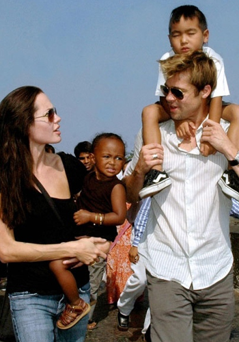 朱莉自认寿命剩5年?微笑追赶愿望清单 朱莉自认寿命剩5年?微笑追赶愿望清单